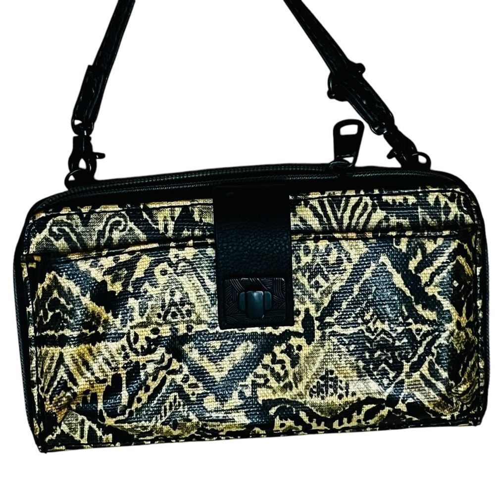 The Sak Sakroots Artists Black Tan Wallet Smartphone Crossbody Bag - Picture 5 of 11